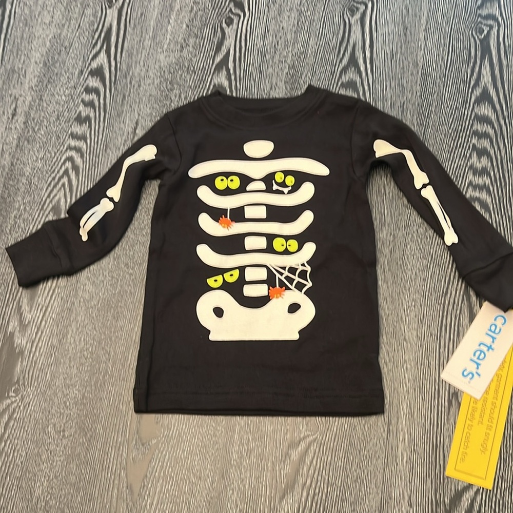 Carter’s 2 Piece Skeleton Pajamas-Halloween- 12M - NWT - Picture 2 of 8